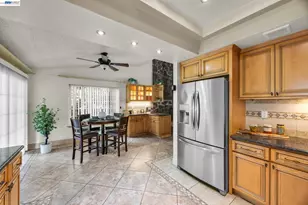 2857 Randall Way, Hayward, CA 94541 - Photo 17