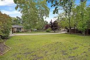 1989 Meadow Rd, Walnut Creek, CA 94595 - Photo 25