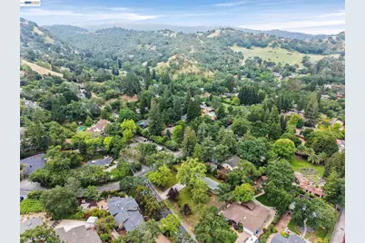 1989 Meadow Rd, Walnut Creek, CA 94595 - Photo 35
