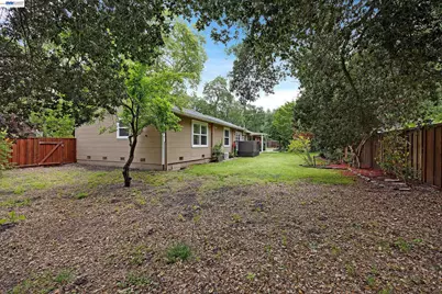 1989 Meadow Rd, Walnut Creek, CA 94595 - Photo 27