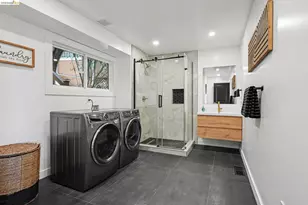 7825 Skyline Blvd, Oakland, CA 94611 - Photo 45