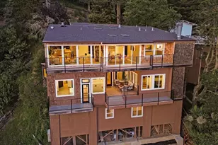 7825 Skyline Blvd, Oakland, CA 94611 - Photo 59