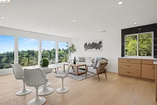 7825 Skyline Blvd, Oakland, CA 94611 - Photo 9