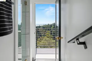 7825 Skyline Blvd, Oakland, CA 94611 - Photo 37