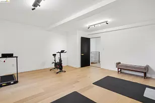 7825 Skyline Blvd, Oakland, CA 94611 - Photo 49