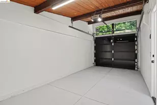 7825 Skyline Blvd, Oakland, CA 94611 - Photo 57