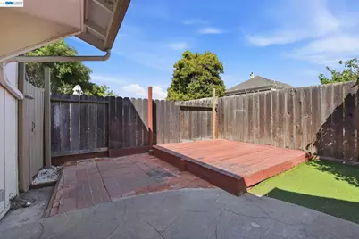 1714 Chestnut Street, Oakland, CA 94607 - Photo 31