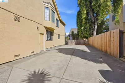 1714 Chestnut Street, Oakland, CA 94607 - Photo 45