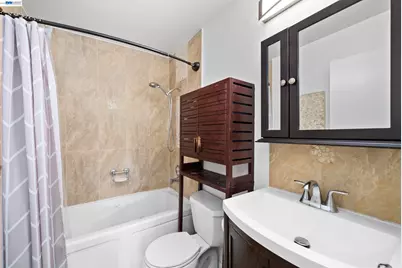 16006 14th St #218, Ashland, CA 94578 - Photo 11