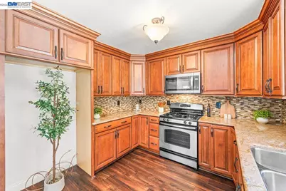 2375 Goldcrest Circle, Pleasanton, CA 94566 - Photo 13