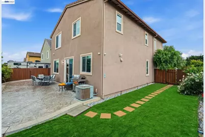 98 Driftwood Cir, Bay Point, CA 94565 - Photo 29