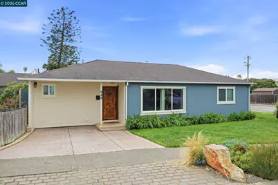 136 Pacific Ave, Pacifica, CA 94044 - Photo 1
