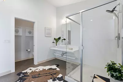 1253 Pine St, Oakland, CA 94607 - Photo 11