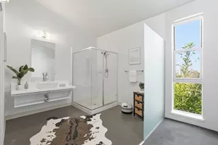 1253 Pine St, Oakland, CA 94607 - Photo 11