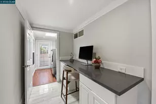 916 Bataan Ave, Berkeley, CA 94710 - Photo 23