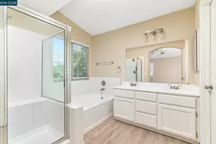 8400 Newby Way, Elk Grove, CA 95624 - Photo 11