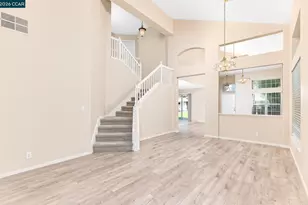 8400 Newby Way, Elk Grove, CA 95624 - Photo 15