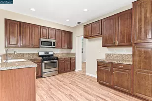 116 Travertine Ave, Lathrop, CA 95330 - Photo 3