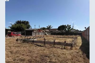 410 Montague Ct, Modesto, CA 95351 - Photo 3