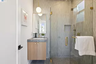 3031 Wheeler St, Berkeley, CA 94705 - Photo 35