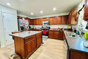 2215 Dune Pl, Stockton, CA 95206 - Photo 3