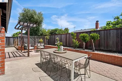 328 Sand Beach Rd, Alameda, CA 94501 - Photo 43