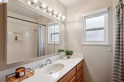 328 Sand Beach Rd, Alameda, CA 94501 - Photo 37
