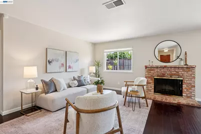328 Sand Beach Rd, Alameda, CA 94501 - Photo 9
