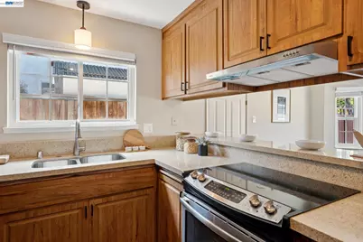 328 Sand Beach Rd, Alameda, CA 94501 - Photo 21