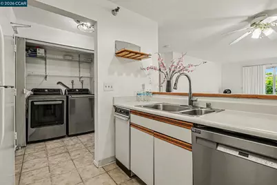 1207 Melville Sq #314B, Richmond, CA 94804 - Photo 7