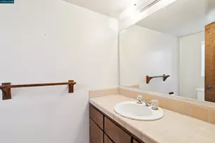 3391 Woodview Dr, Lafayette, CA 94549 - Photo 13