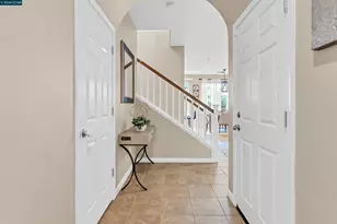 385 Gabiano Ct, Vacaville, CA 95687 - Photo 3