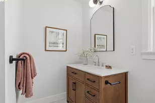 389 38th St, Oakland, CA 94609 - Photo 21