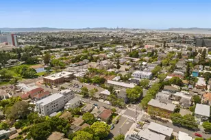 389 38th St, Oakland, CA 94609 - Photo 41