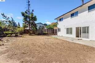 654 Calpella Dr, San Jose, CA 95136 - Photo 31