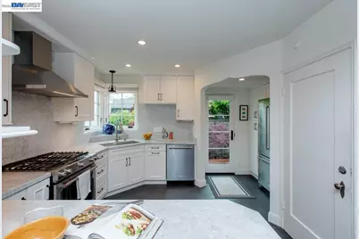 905 Del Mar Ave, Alameda, CA 94501 - Photo 19