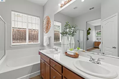 327 Goodall Dr, Mountain House, CA 95391 - Photo 27