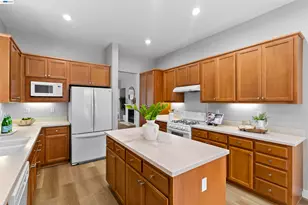 327 Goodall Dr, Mountain House, CA 95391 - Photo 15
