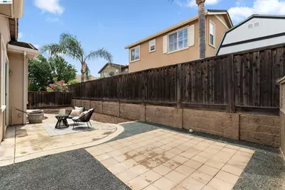327 Goodall Dr, Mountain House, CA 95391 - Photo 41