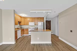 555 Pierce St, Albany, CA 94706 - Photo 11