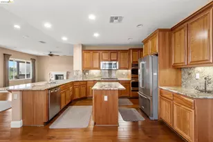 320 Riverwood Ln, Rio Vista, CA 94571 - Photo 9