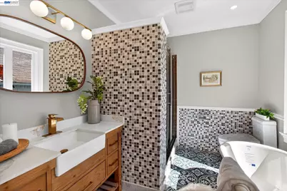 552 Haight Ave, Alameda, CA 94501 - Photo 23