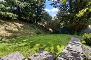 774 Trestle Glen Rd, Oakland, CA 94610 - Photo 41