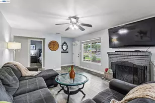 1225 Beverly Pl, Tracy, CA 95376 - Photo 5