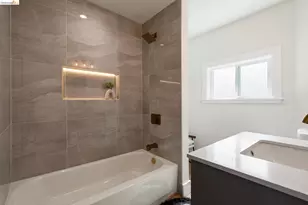 1576 76th Ave, Oakland, CA 94621 - Photo 21