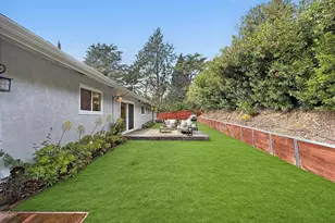 8 Cherryhills Ct, Lafayette, CA 94549 - Photo 25