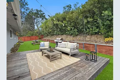 8 Cherry Hills Court, Lafayette, CA 94549 - Photo 23