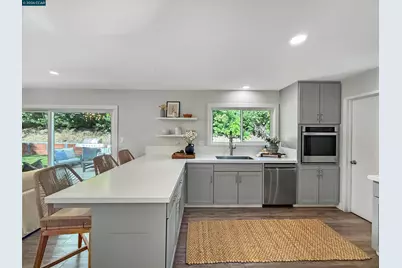 8 Cherry Hills Court, Lafayette, CA 94549 - Photo 11