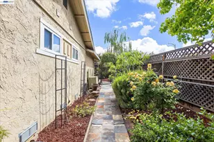 2616 Peartree Ln, San Jose, CA 95121 - Photo 63