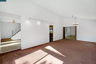 121 Violet Rd, Hercules, CA 94547 - Photo 15